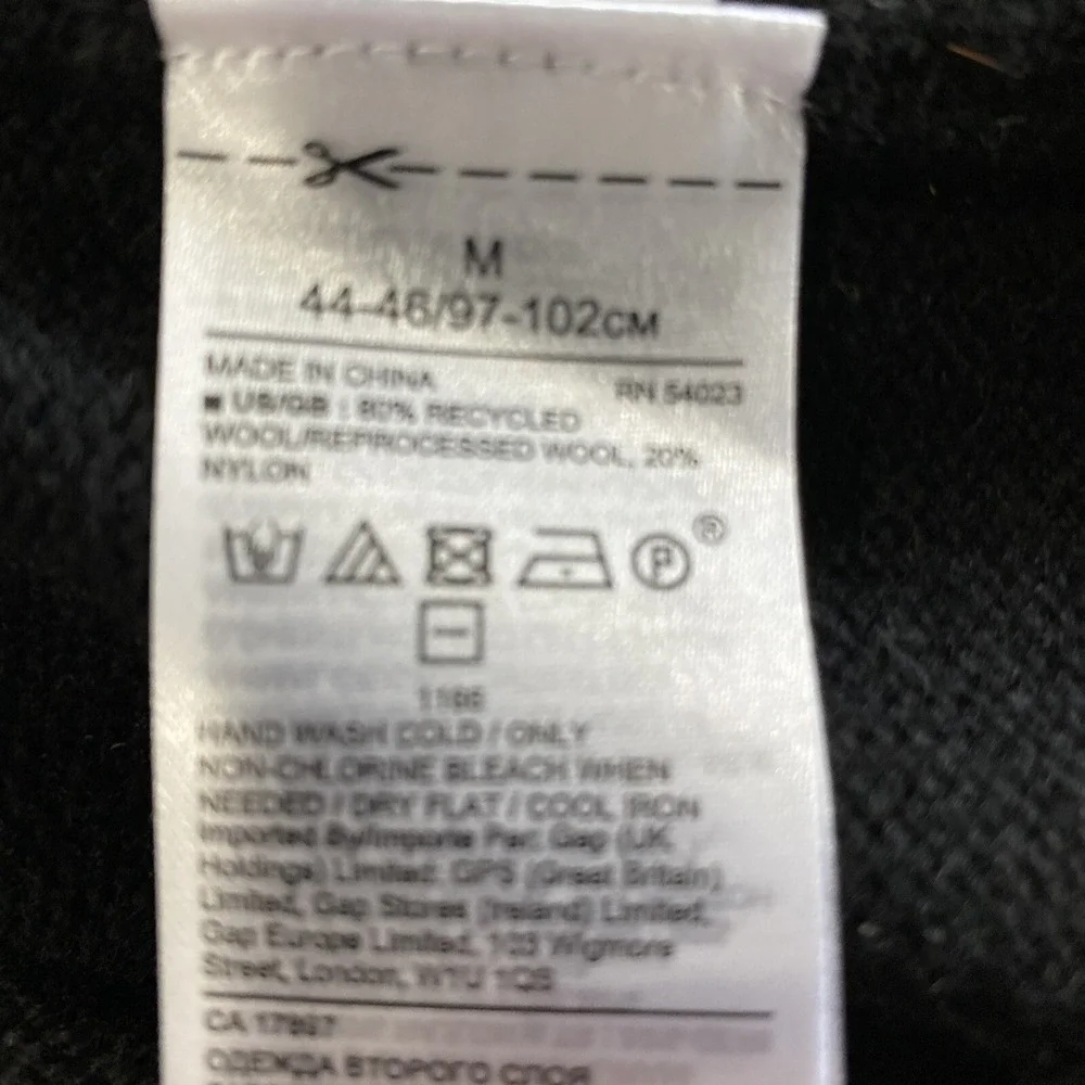Banana Republic Sweater MED Black Gray Ivory Chest Graphic BR78 Recycled‎ Wool